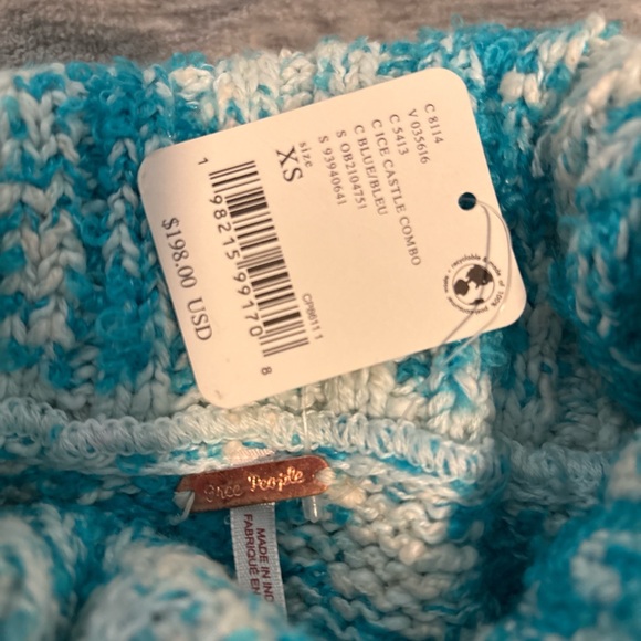 [NWT] Free People Winter Storm Tunic Turtleneck Sweater - Arctic Blue - Picture 4 of 7